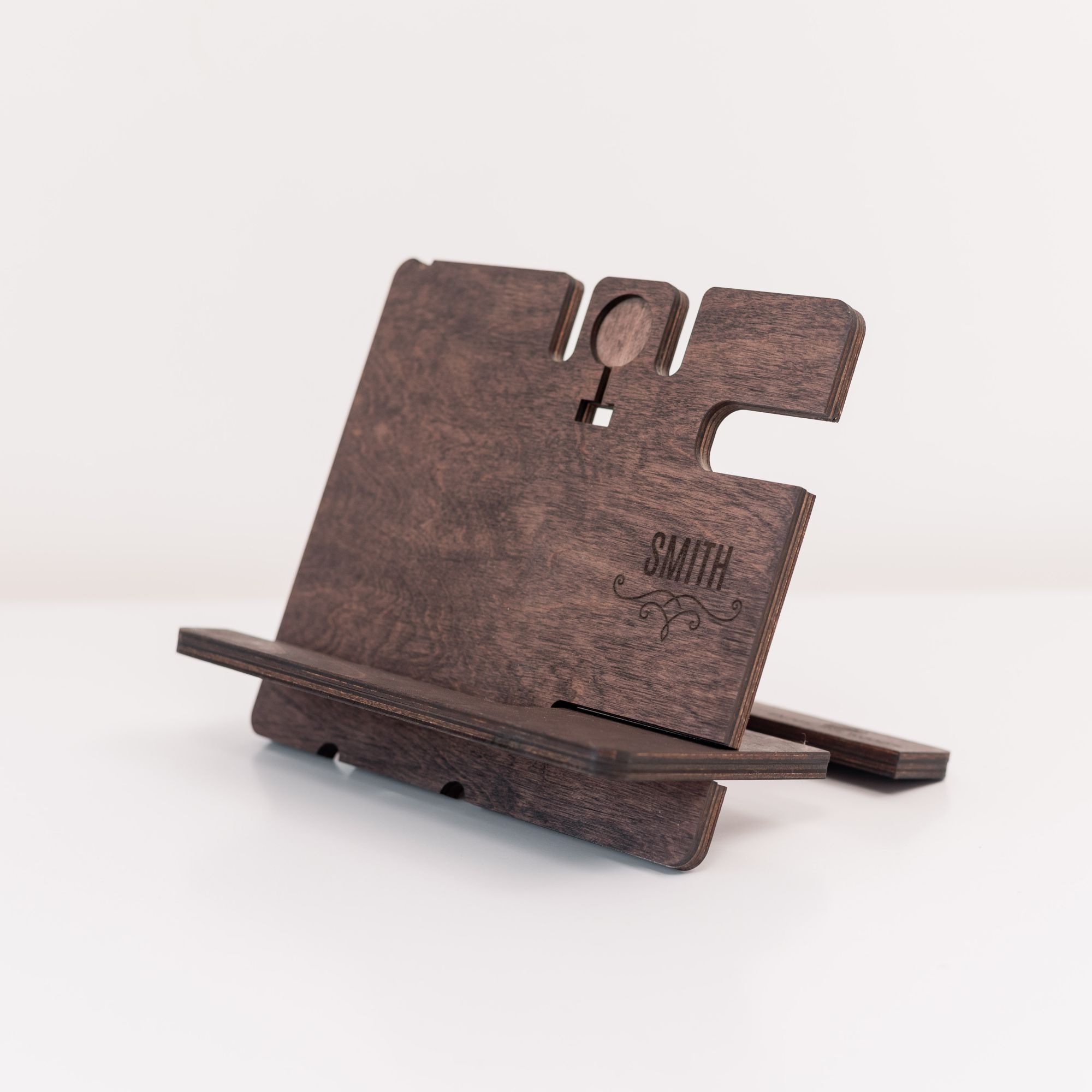 Wooden Docking Station – Personalized Gift for Him - SJB-DIAMOND ELITES