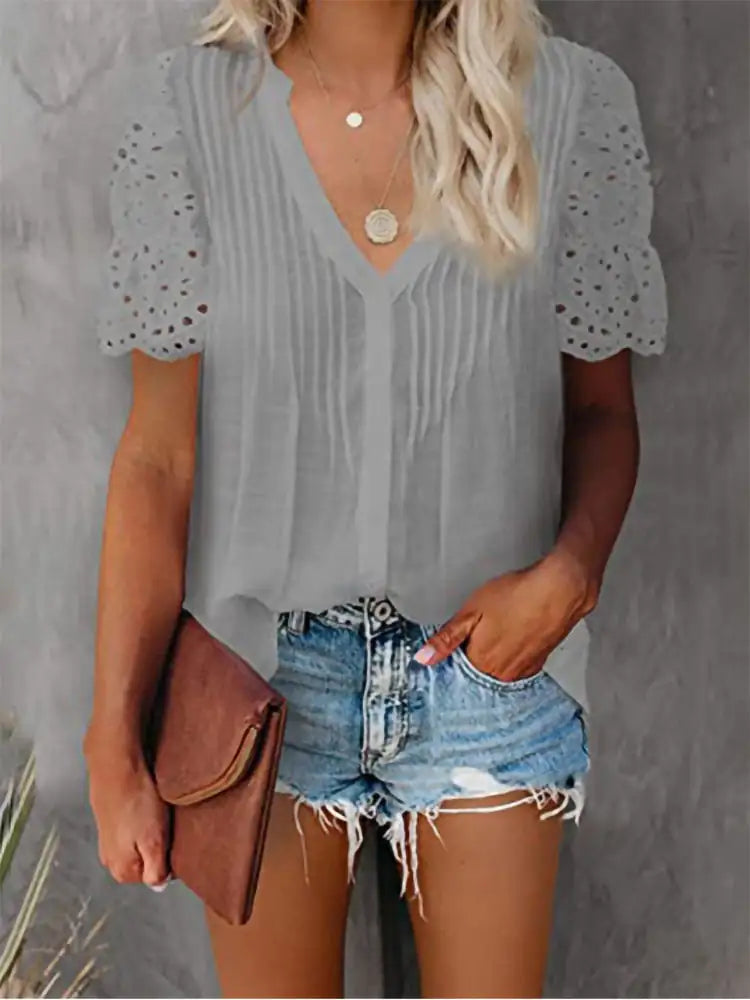 Shirt with Lace and V-neck Emily Pi-Mart