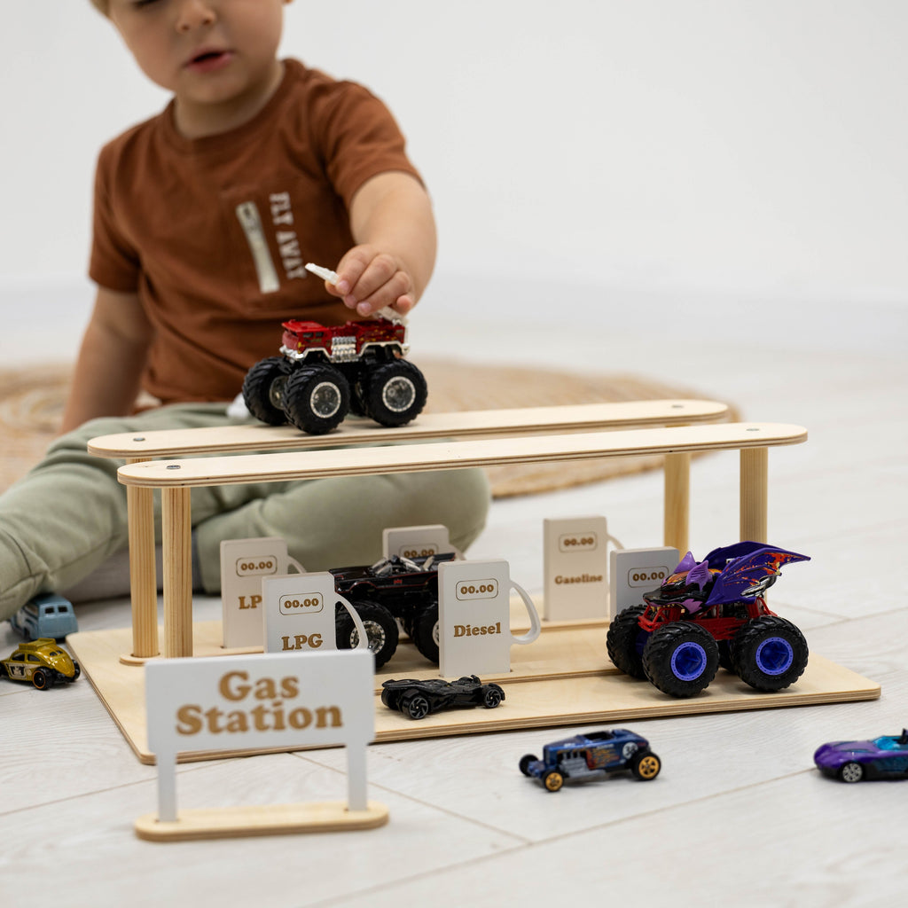 Wooden Gas Station Toy - SJB-DIAMOND ELITES