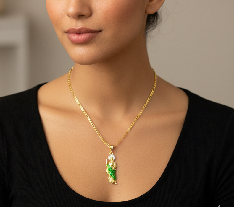 Saint Jude Tadeo Necklace 20" Figaro Chain 14K Gold Plated Cadena de San Judas Tadeo Medalla de San Juditas Oro Laminado Para Hombre Mujer Jewelry And Perfumes