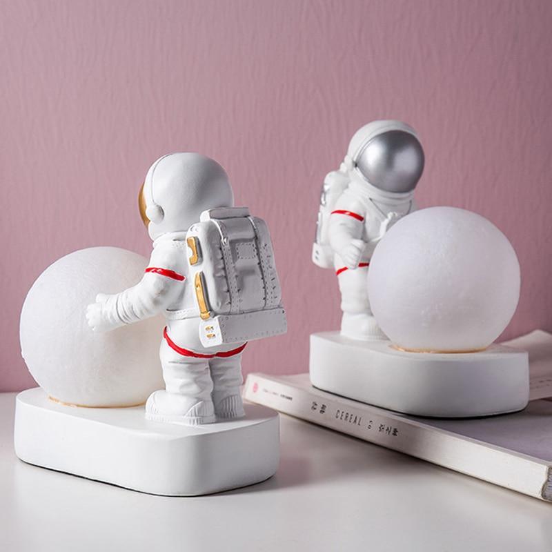 STEVVEX Astronaut Spaceman Moon Night Light Bedroom Bedside Desktop Creative Decoration Table Lamp Gift Light For Children Baby Kids - SJB-DIAMOND ELITES