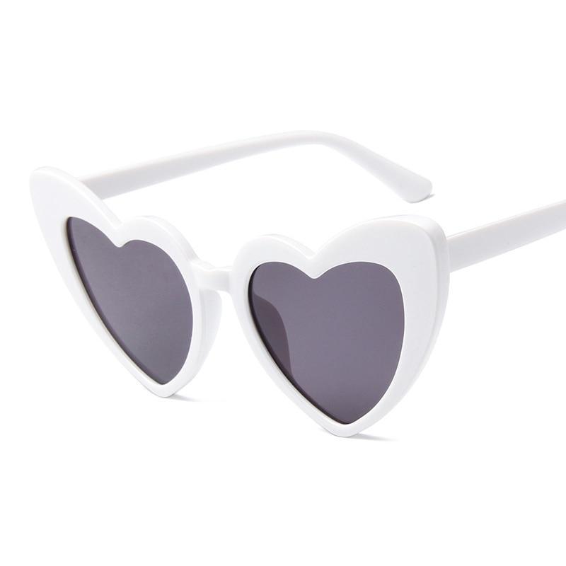 Elegant Retro  Love Heart Sunglasses Women Big Frame Personality Sunglasses Fashion Cute Retro Cat Eye Vintage Sunglasses  For Women and Girl - SJB-DIAMOND ELITES