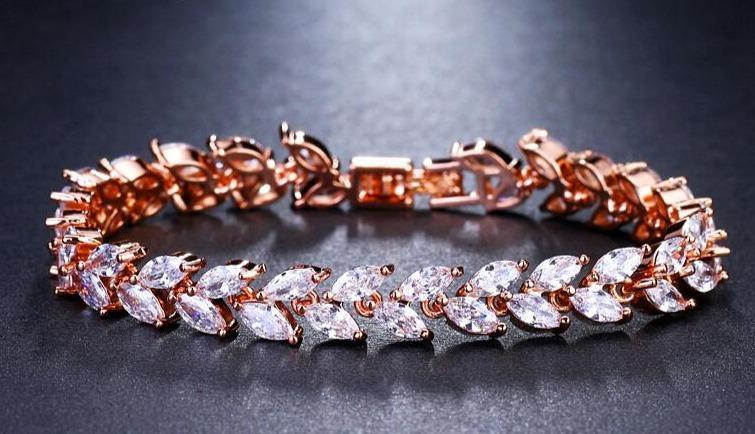 Luxury Diamond Shiny Fashion Charm AAA Cubic White Zircon Four Colors Leaf Jewelry Bracelets For Woman Elegance Wedding Party Gift - SJB-DIAMOND ELITES