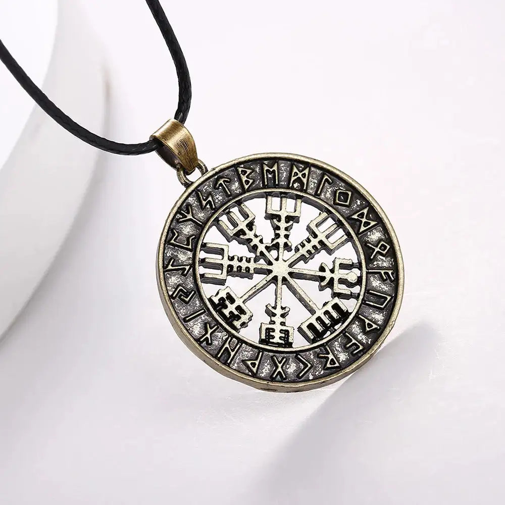 New Odin Symbol Rune Amulet Ally Chain Compass Viking Pendant Necklace Vegvisir Fashion Vintage Necklaces Jewelry Couple Gifts