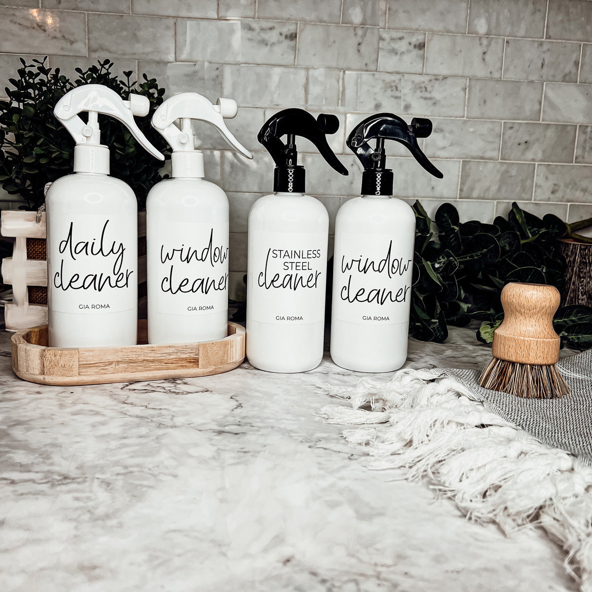 16oz Plastic Spray Bottles With White Or Black Waterproof Labels BandsCo Straps
