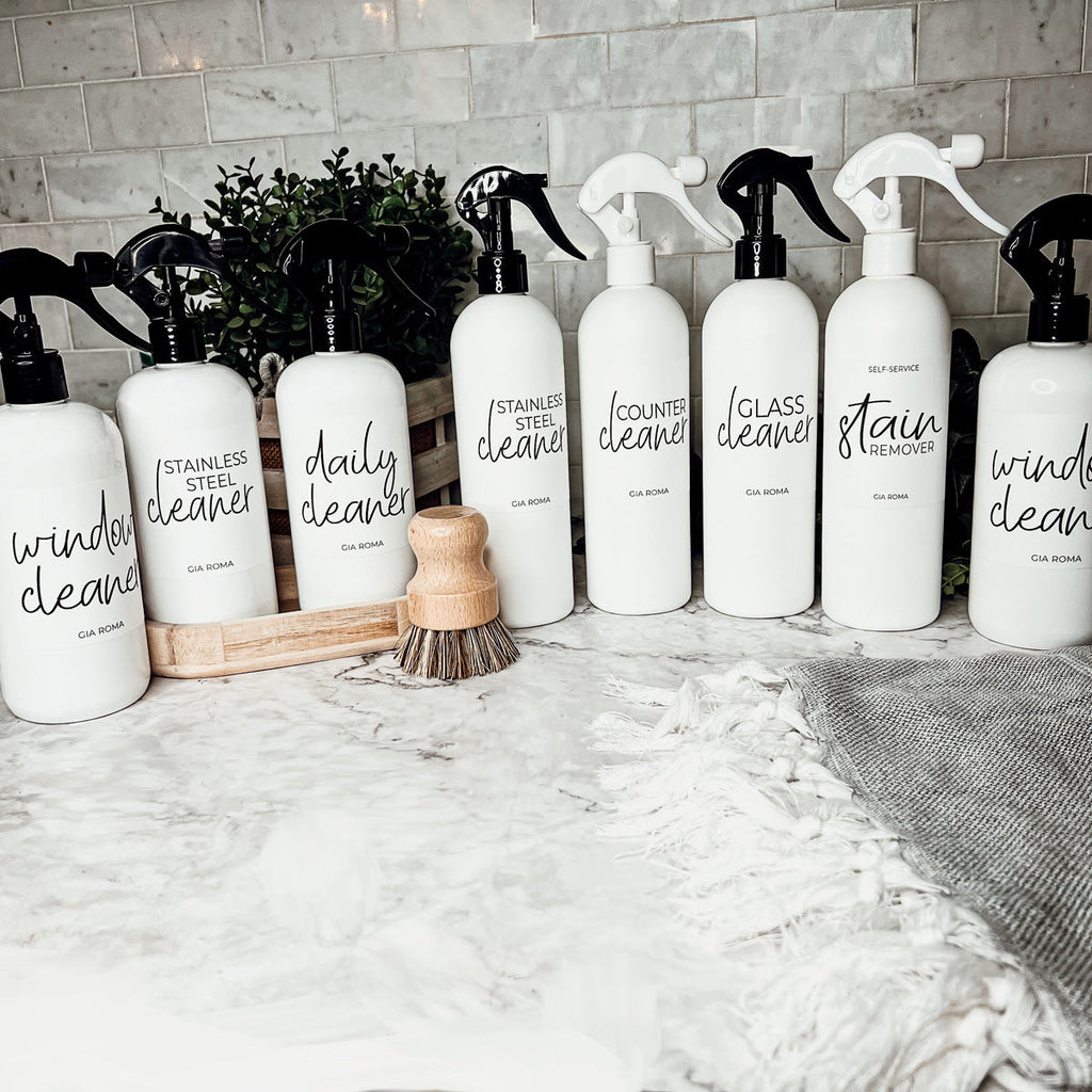16oz Plastic Spray Bottles With White Or Black Waterproof Labels BandsCo Straps