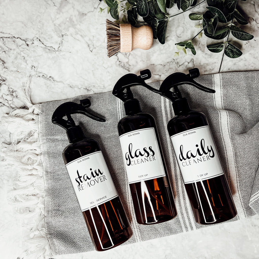 16oz Plastic Spray Bottles With White Or Black Waterproof Labels BandsCo Straps