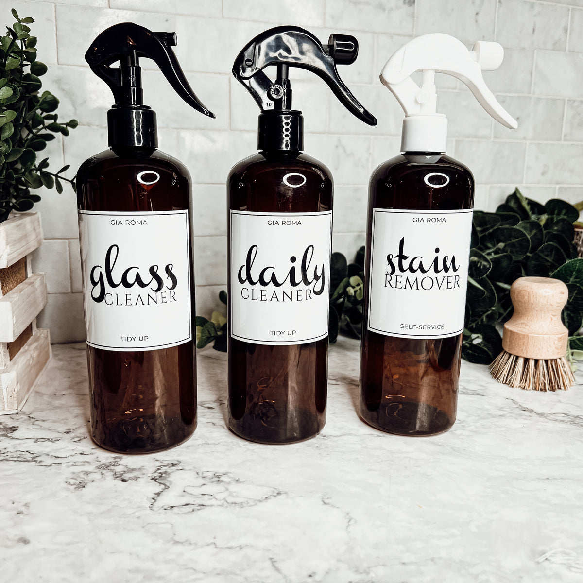16oz Plastic Spray Bottles With White Or Black Waterproof Labels BandsCo Straps