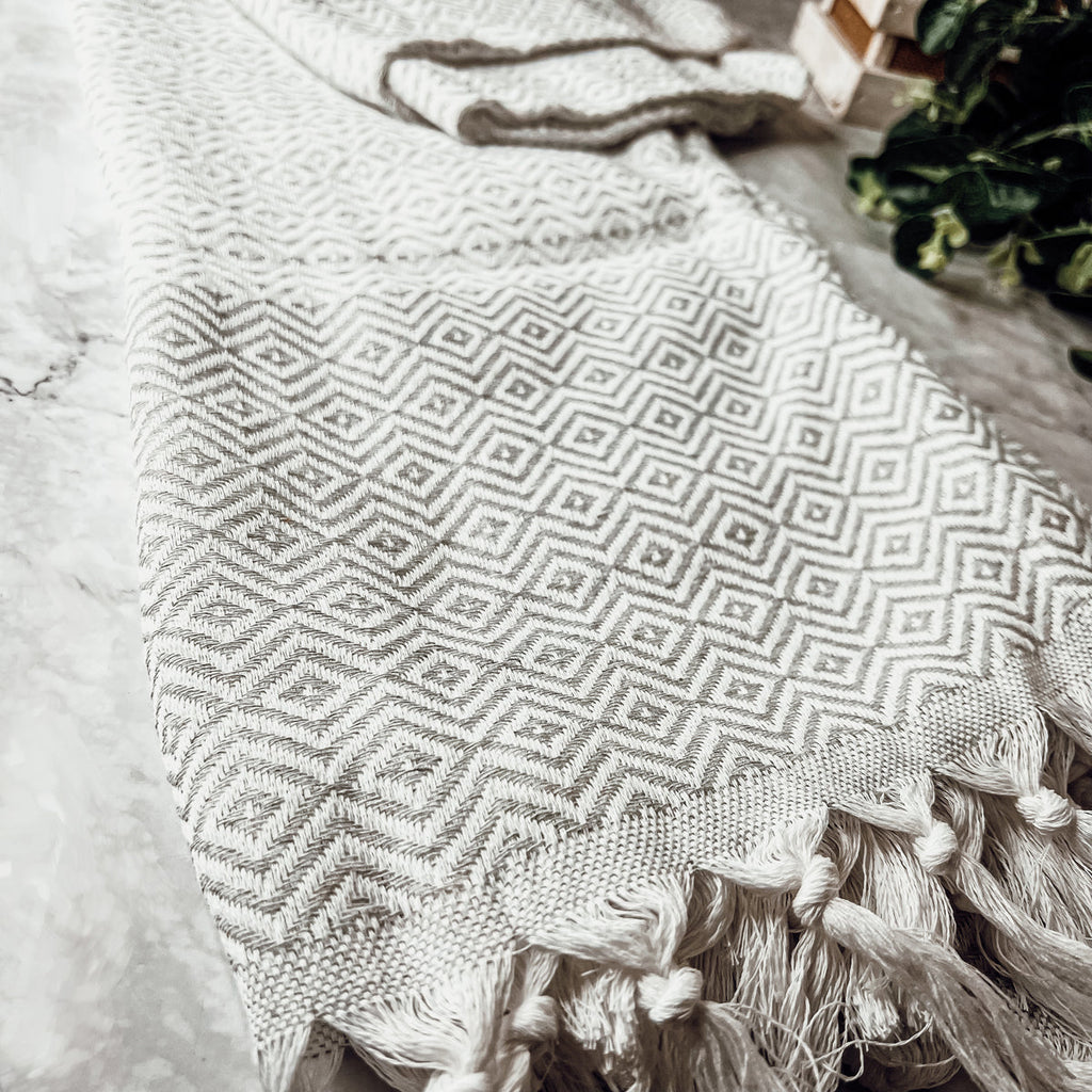 XL Turkish Cotton Towel 200 GSM Oversized Bath Beach Swim Hair Picnic Throw BandsCo Straps