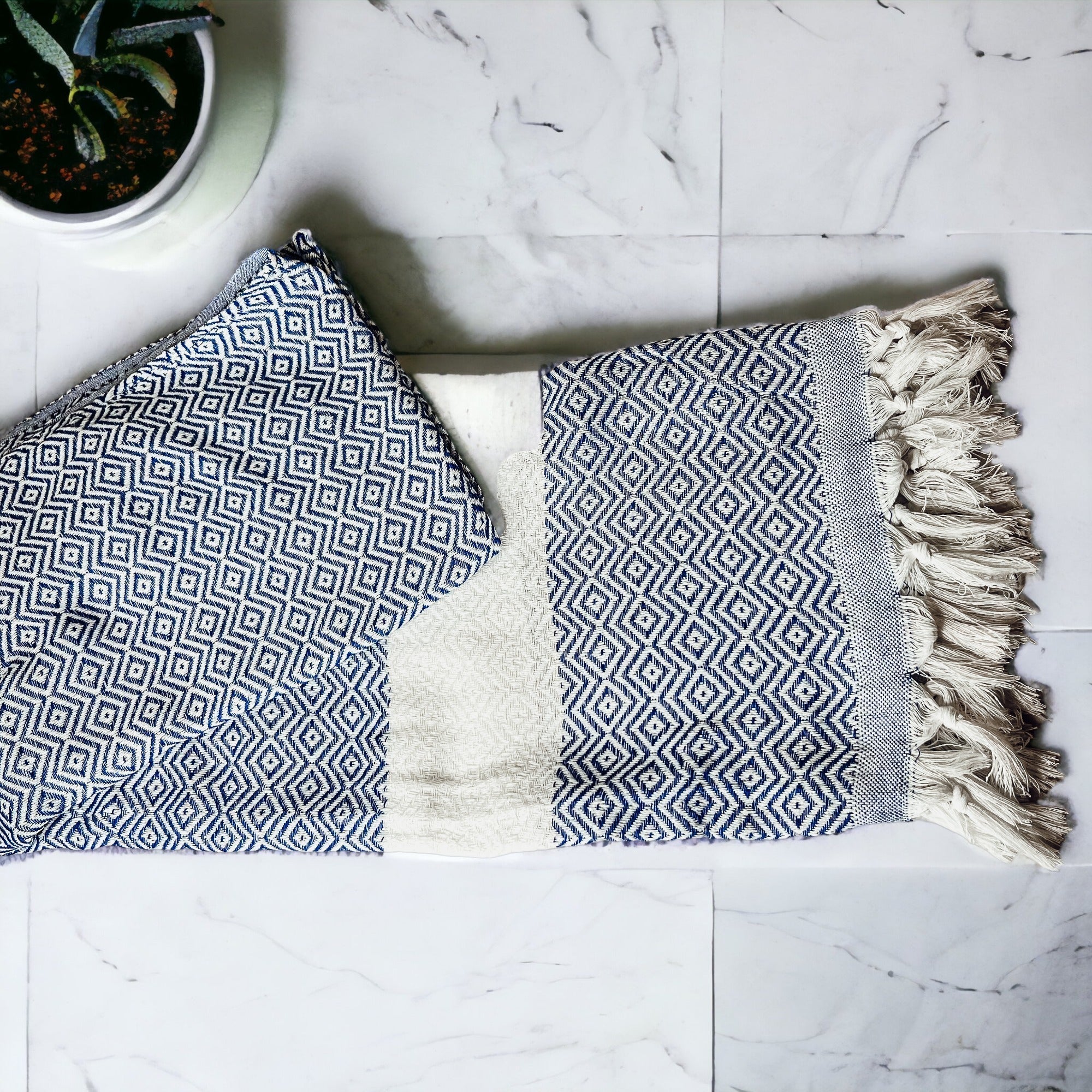 XL Turkish Cotton Towel 200GSM Oversized Bath, Pool, Hair and Picnic Towel BandsCo Straps