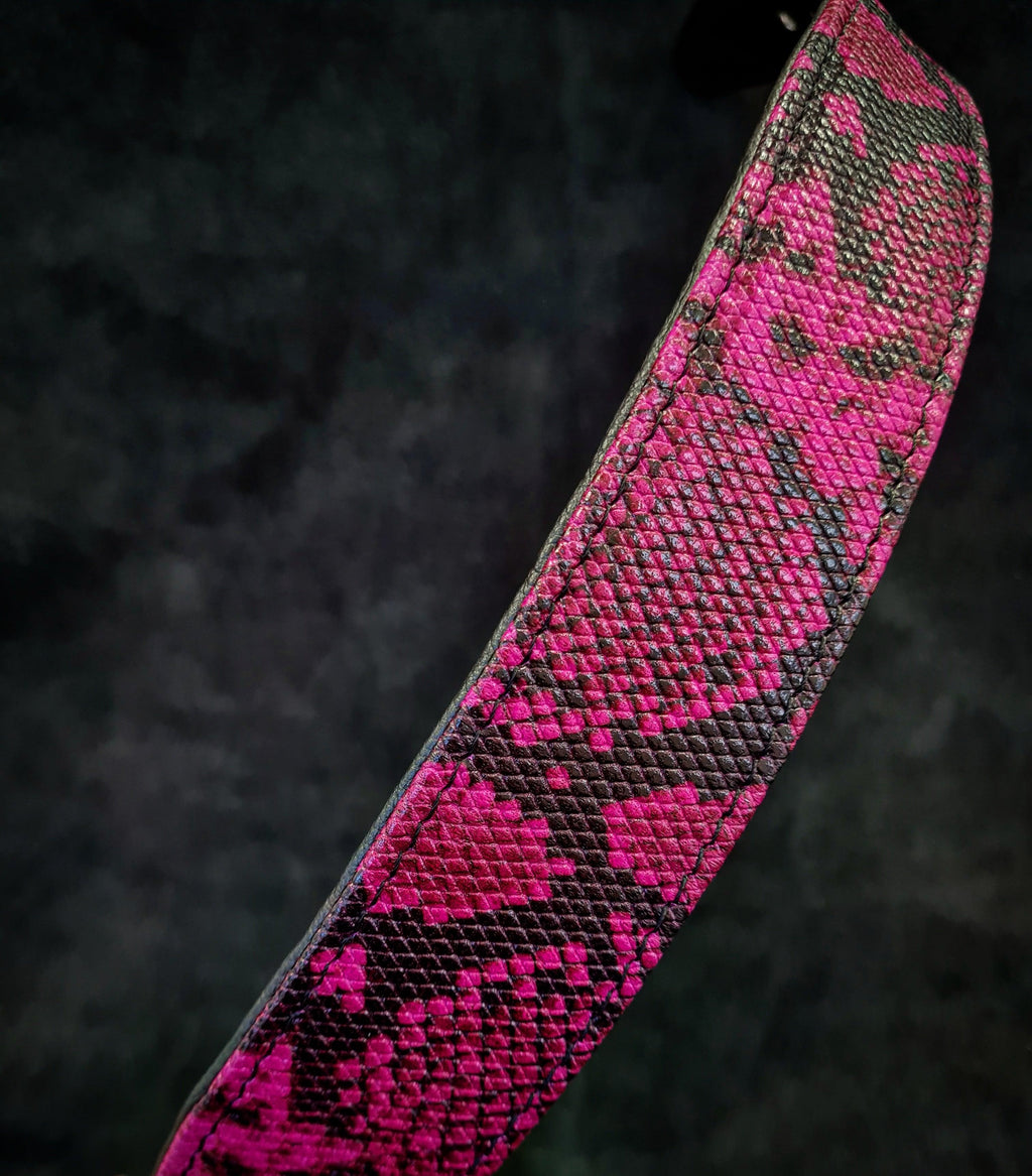 The ''Rock Python'' collar PINK - SJB-DIAMOND ELITES