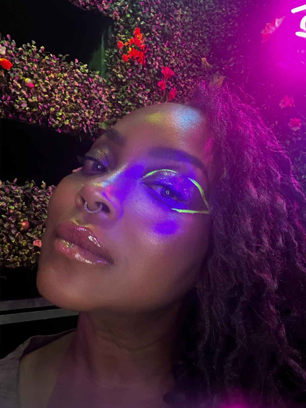 Ashunta Sheriff Beauty UV Glow Vegan Liner Pen Ashunta Sheriff Beauty