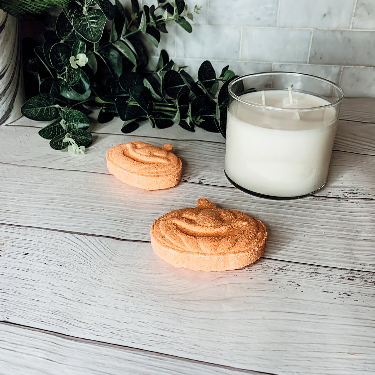 Pumpkin Spice Bath Bomb 3.5oz Fall Scented Bath Fizzy Gift For Women BandsCo Straps