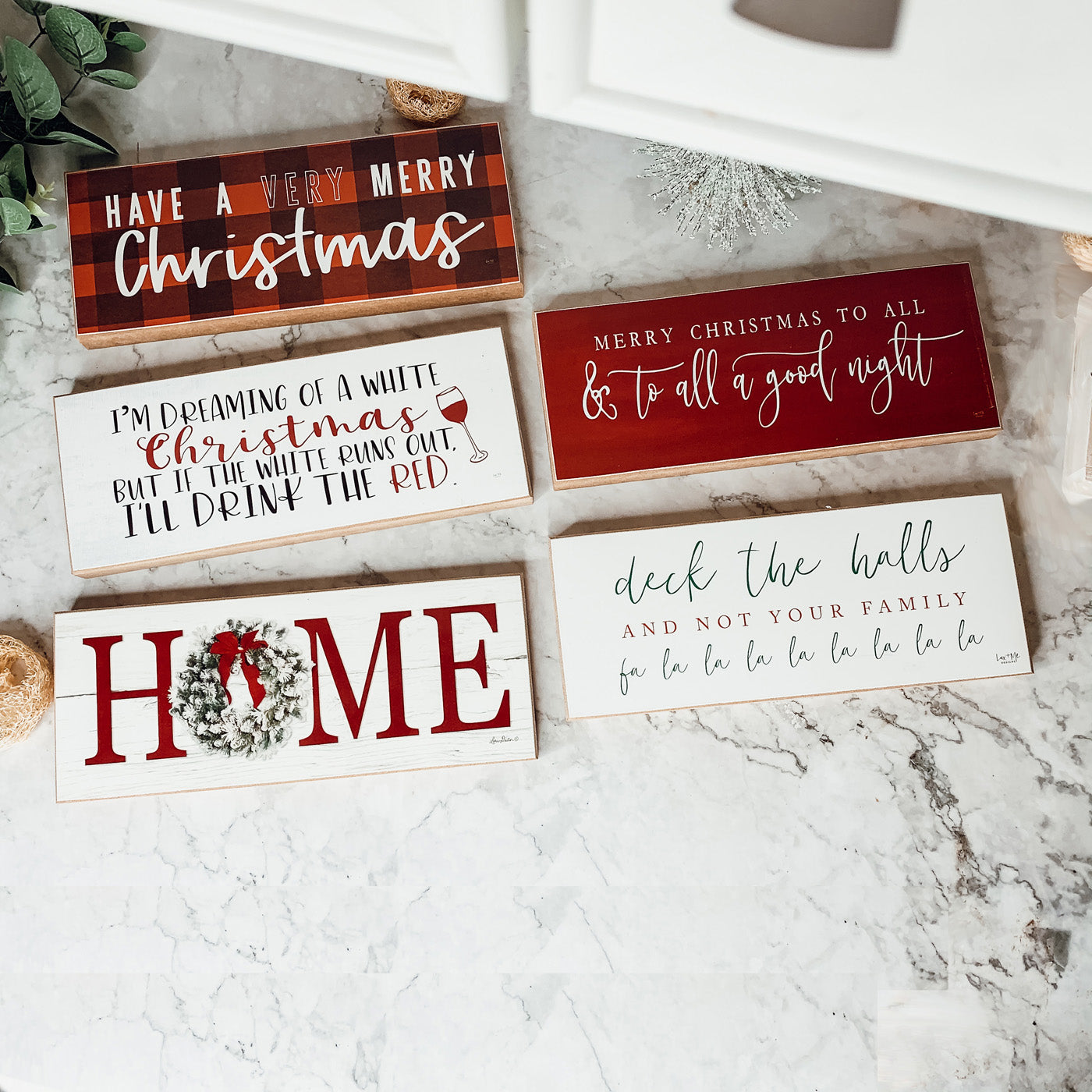 Christmas Home Wreath Sign Holiday Mantel Shelf Tray Decor Rustic Wooden BandsCo Straps