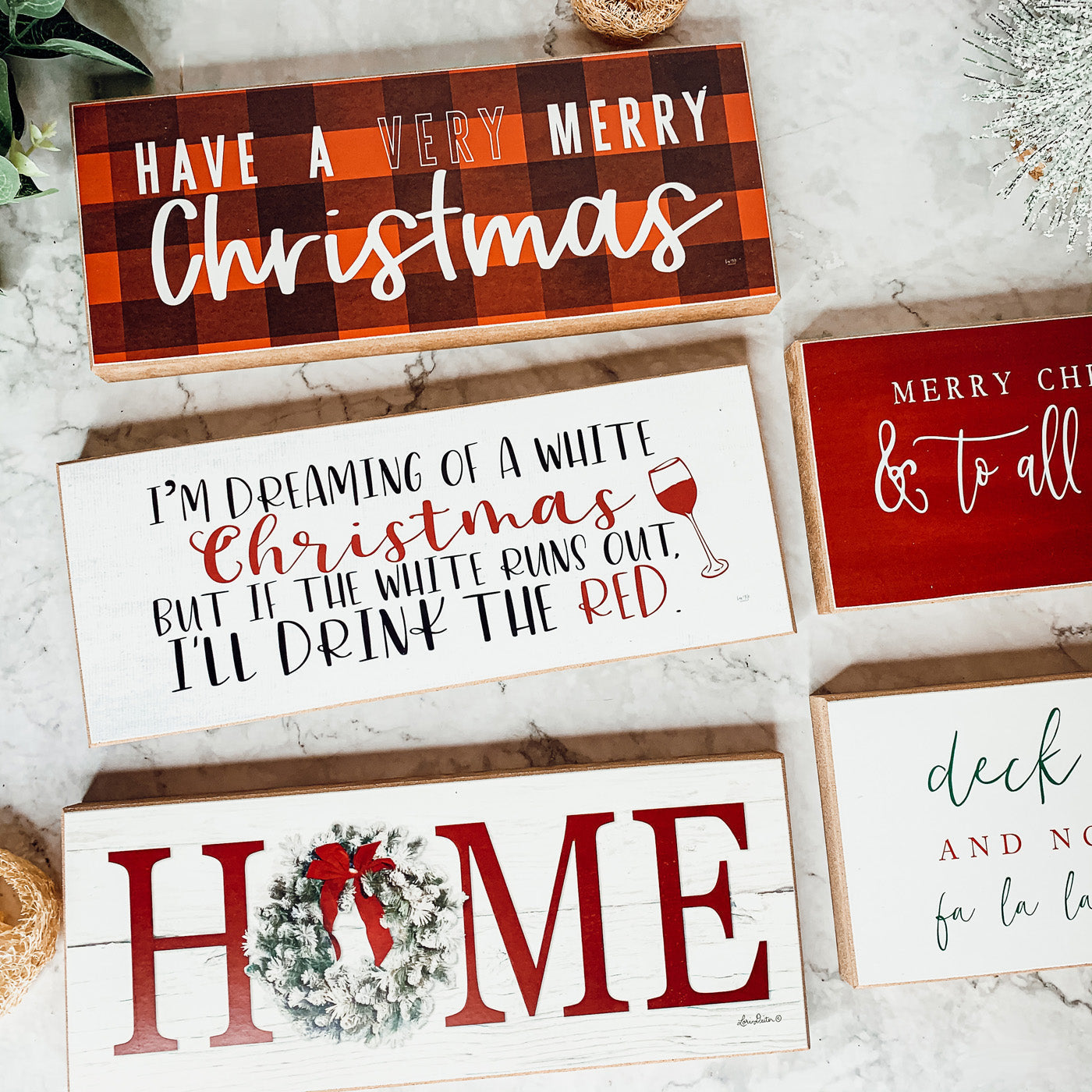 Christmas Home Wreath Sign Holiday Mantel Shelf Tray Decor Rustic Wooden BandsCo Straps