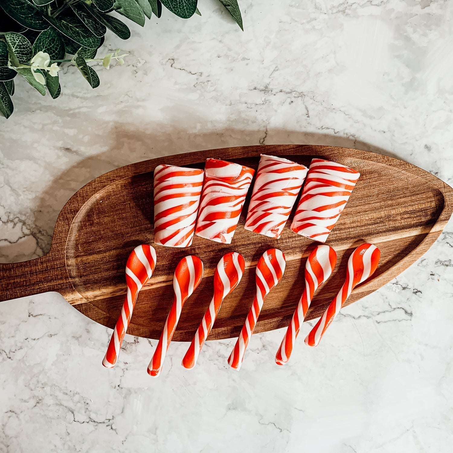 Edible Spoons 3 Flavors Peppermint Cinnamon Hot Cocoa Holiday Party Treats BandsCo Straps