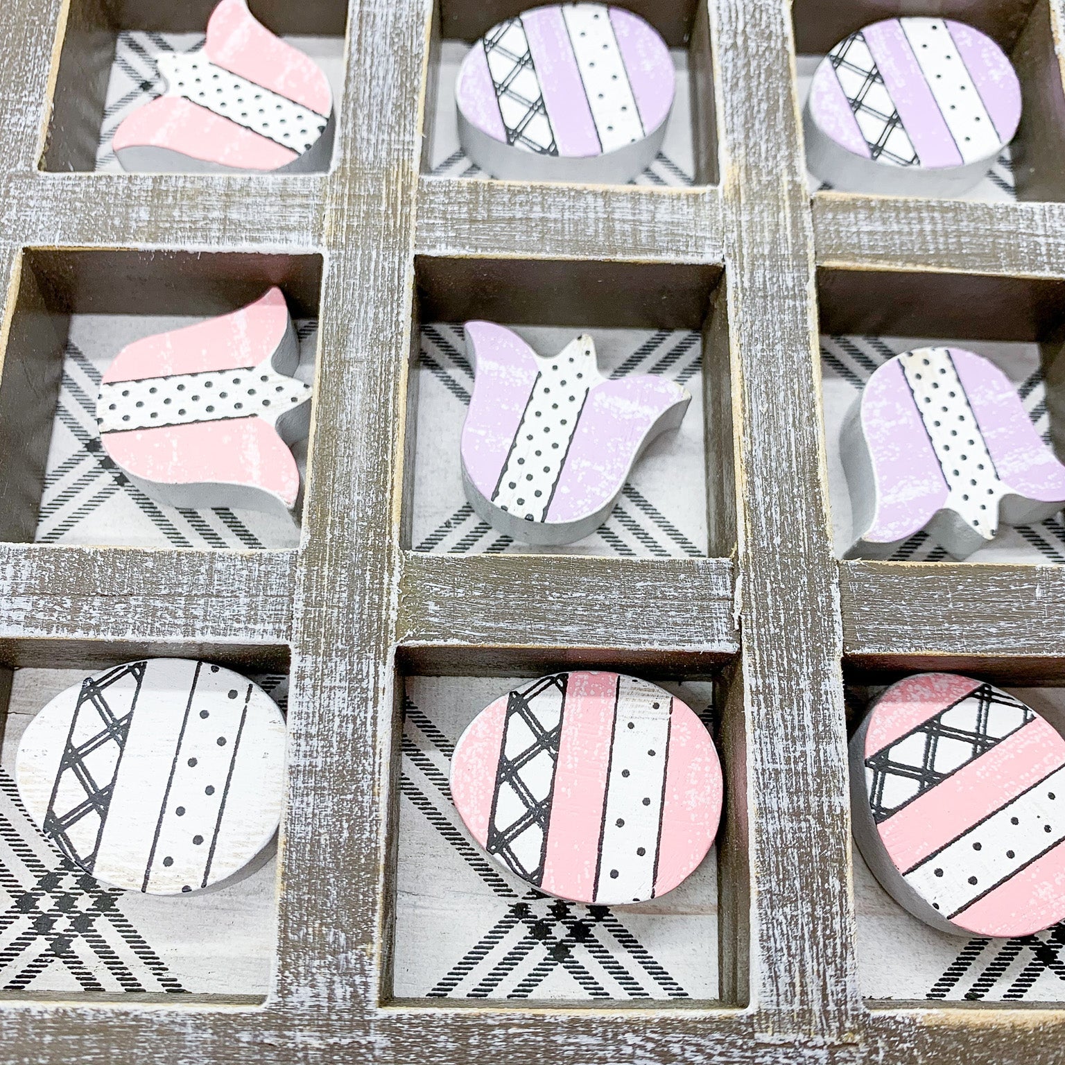 Easter Spring Tic Tac Toe Wooden Game Decor Set Tulip & Egg Pieces - 2 Sizes BandsCo Straps