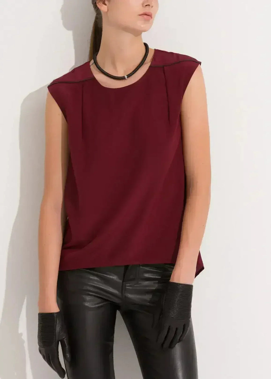 Women's Sleeveless Round Neck Hi Lo Top - SJB-DIAMOND ELITES