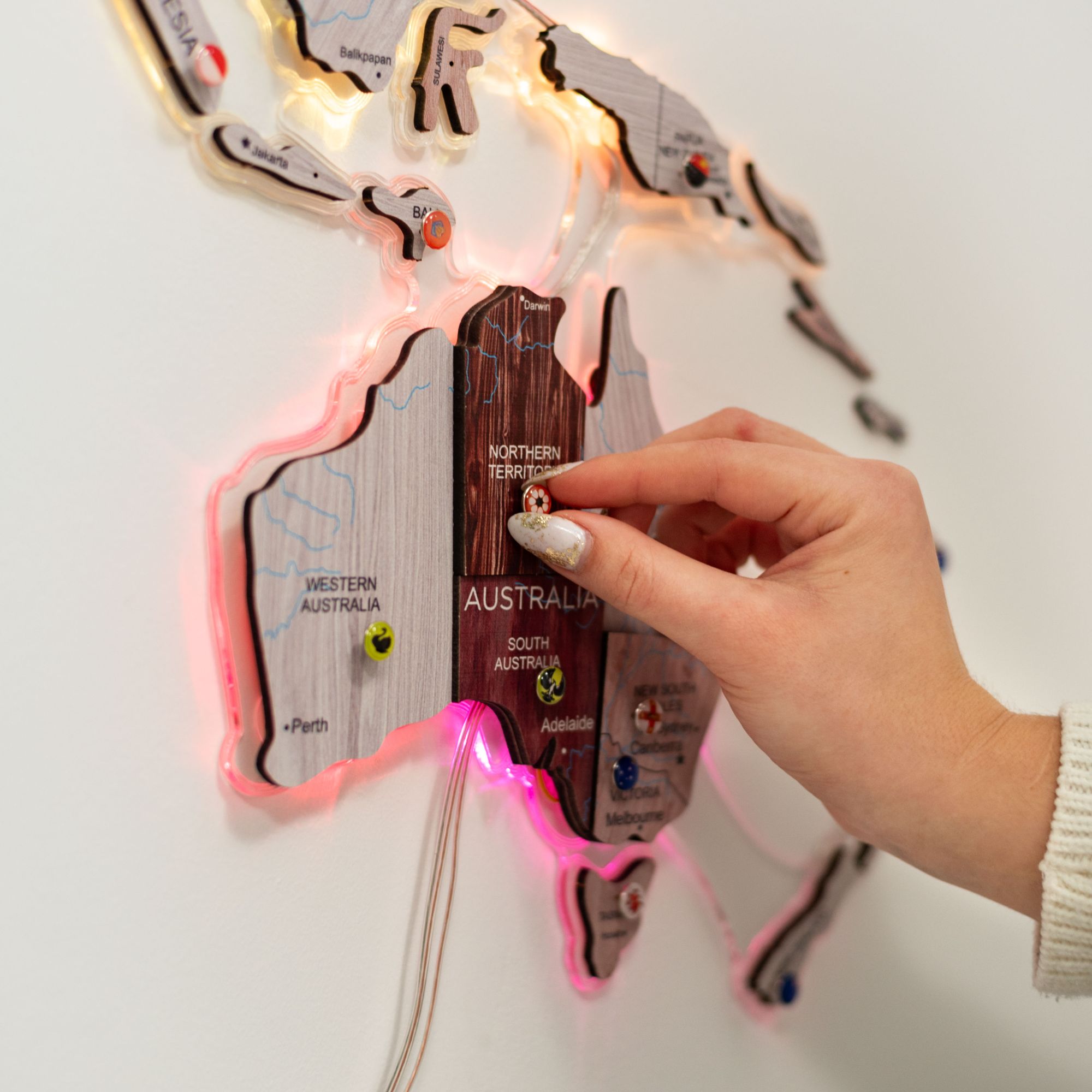 3D LUMINOUS LED Wooden World Map 2.0 Cappuccino Enjoy The Wood
