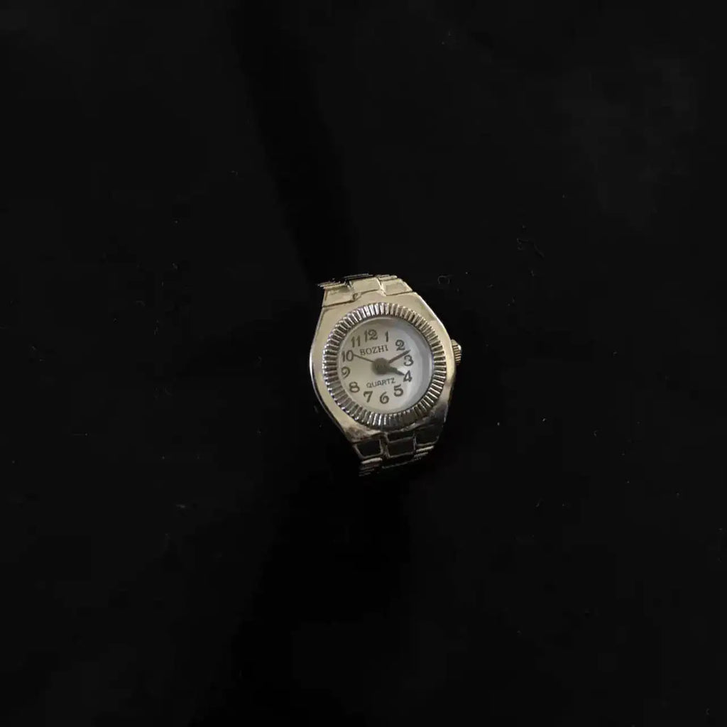 Vintage Couple Watches with Simple Ring Design