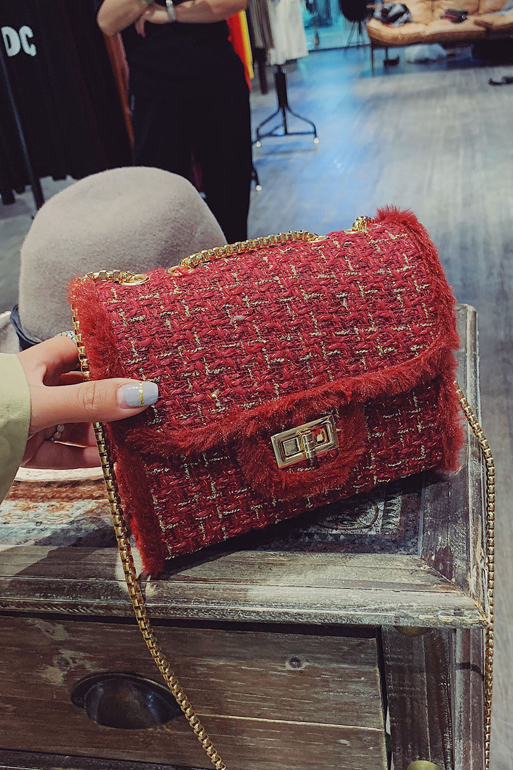Small chain bag lock closure 2025 autumn and winter with synthetic fur decoration X9178 - SJB-DIAMOND ELITES