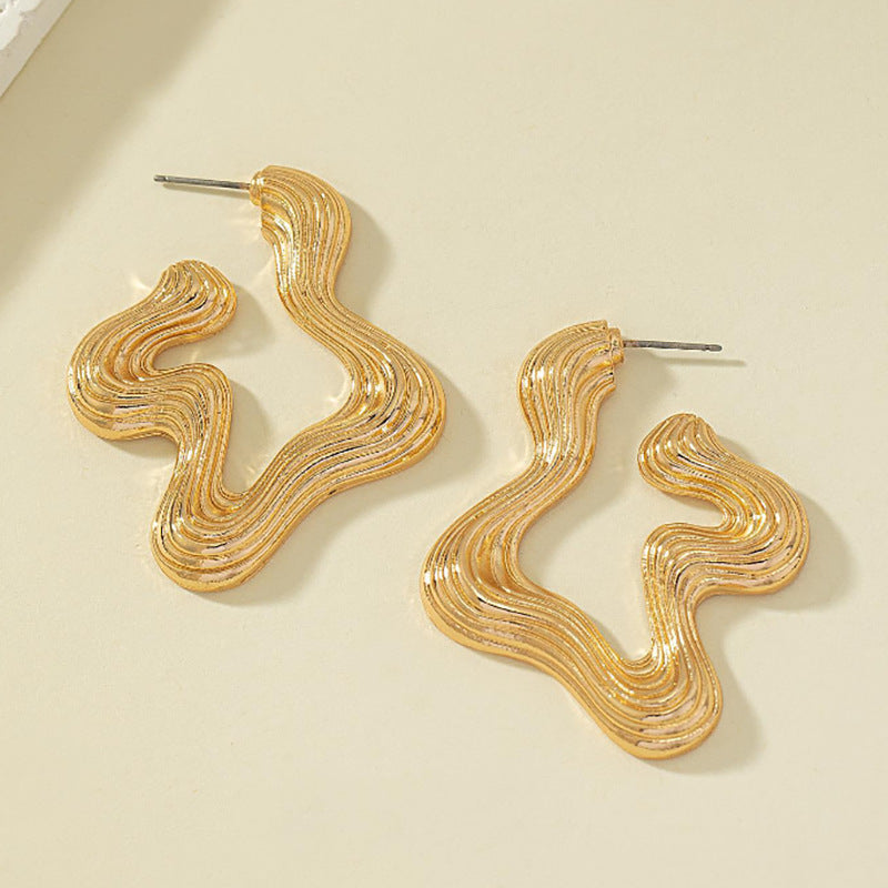Retro Style Exaggerated Earrings Female European And American Style Pi-Mart