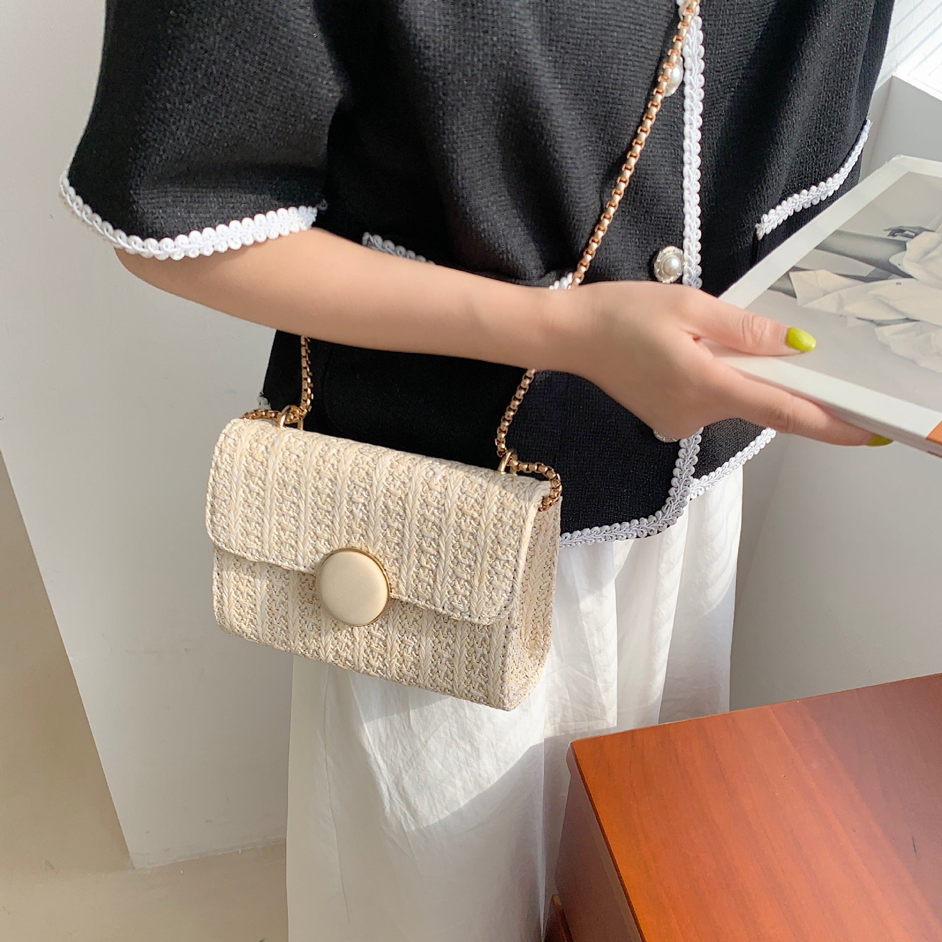 Woven small square bag women, stylish fashion shoulder crossbody bag, versatile chain straw bag - SJB-DIAMOND ELITES