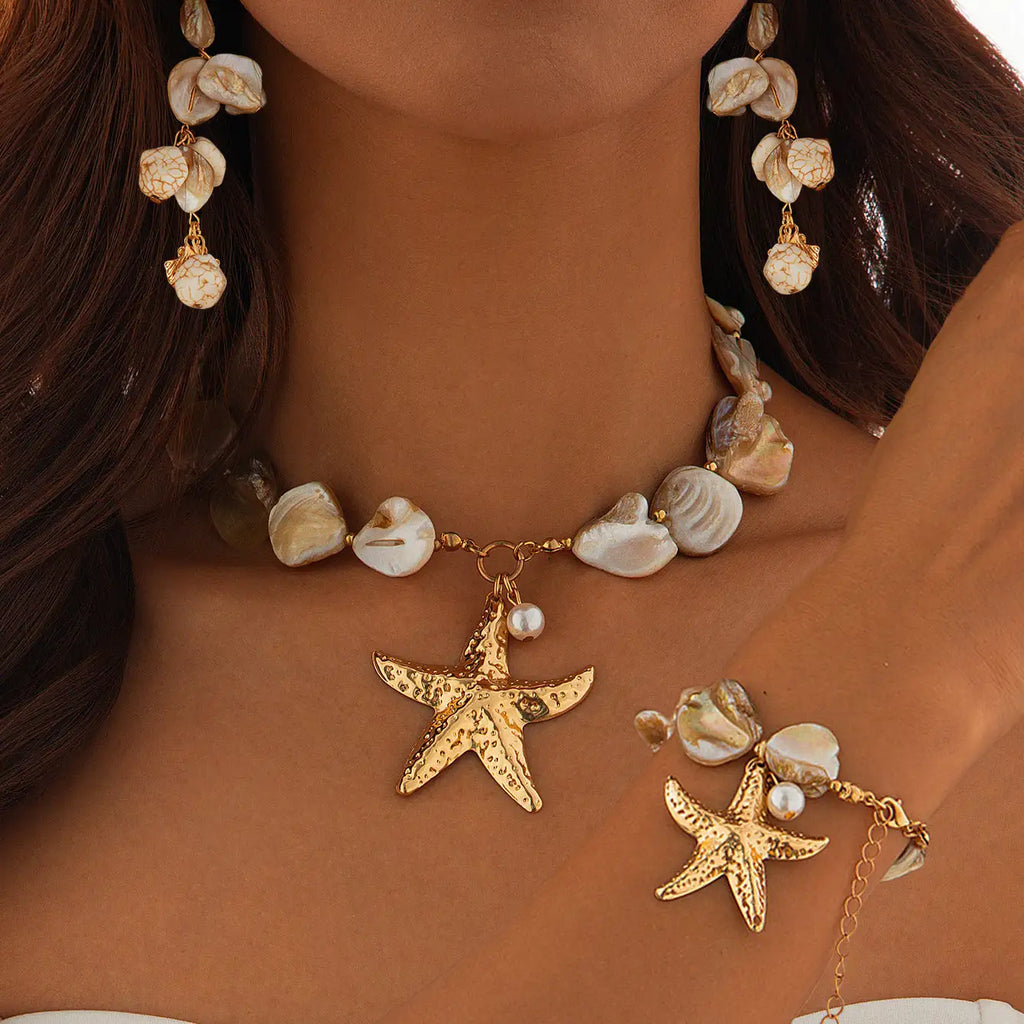 Classic Conch Pendant Necklace For Women Bohemian Starfish Beaded Choker Necklace Summer Beach Neck Fashion Jewelry