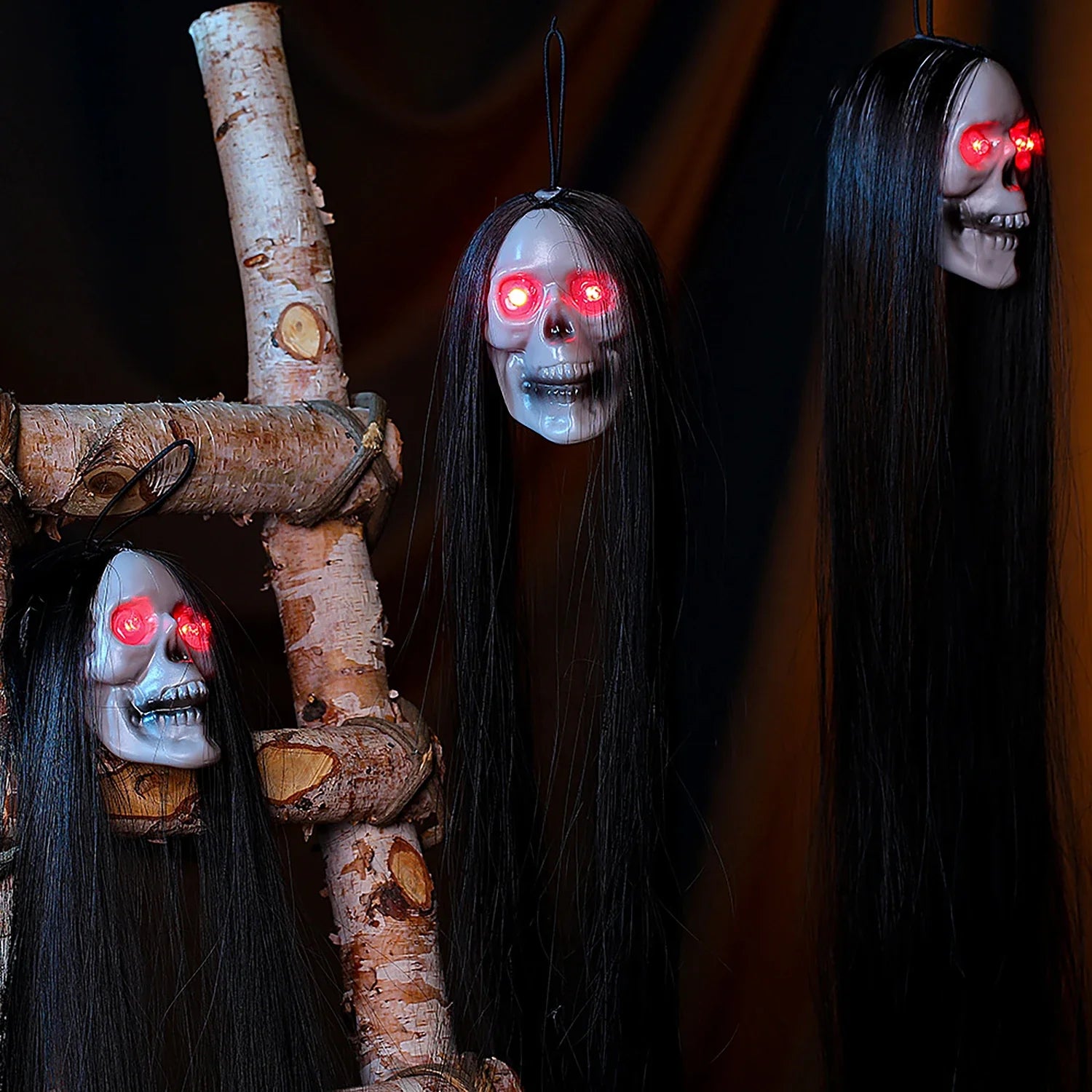 Halloween decorations, hanging ghost skulls, gauze, hanging ghost rooms, haunted house decorations, props, terrifying skeletons