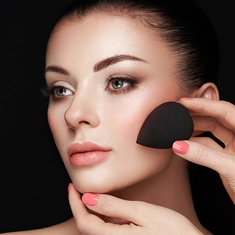 Black Makeup Sponge Eggs Soft Powder Beauty Egg Foundation Sponges Liquid Cream Cosmetics Puff Wet and Dry Use Makeup Tool Women