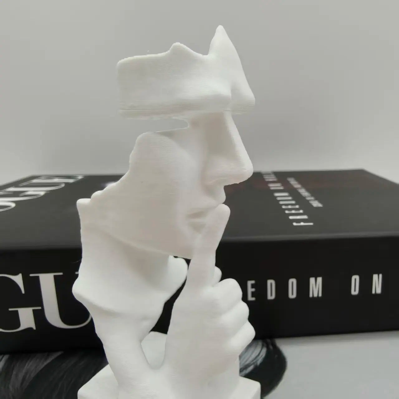 Sixiangjia Statue, Silence Is Golden Abstract Art Statue, 3D Printing Durable Plastic, Modern Plastic Home Sculpture, Simple Design High-Quality Ornaments, Home Office Desktop Decorations, Christmas Easter Halloween Creative Lootquake LLC