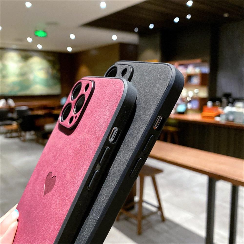 Cute Love Heart Leather Phone Case Soft Shockproof Case for Women Fashion Love Heart Leather Phone Case For iPhone 13 12 11 Pro Max X XR XS Max Camera Protection Soft Back Phone Cover For Couples Stevvex