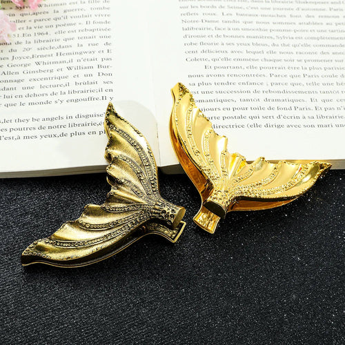 1Pcs Creative Fish Tail Metal Bookmarks, Rare Book Page Holders for Book Lovers, Office Supplies for Bookworm Readers Lootquake LLC