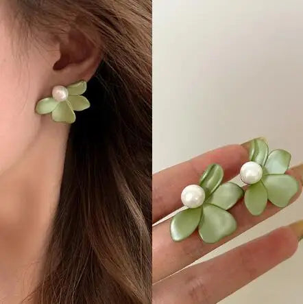 Kiss Jewelry Cute Sweet Flower Round Shape Pearl Rhinestone Stud Earrings for Women Tulip Floral Korean Fashion Earring Gift Lootquake LLC
