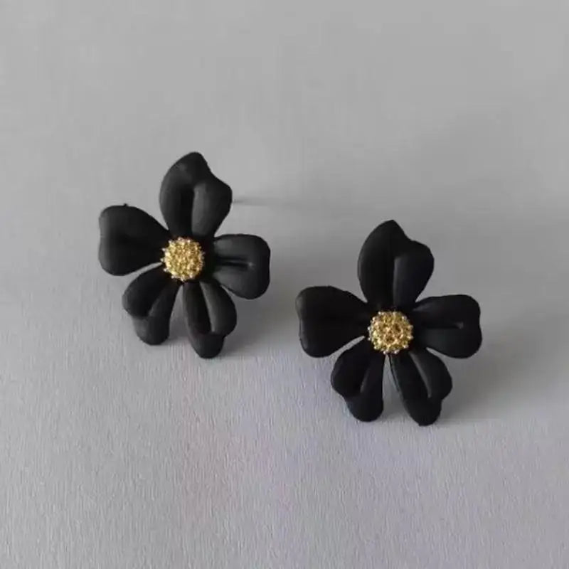 925 Silver Needle Korean Fashion Camellia Flower Earrings For Women Jewelry 2025 Trending Women's Black White Stud Earrings Gift