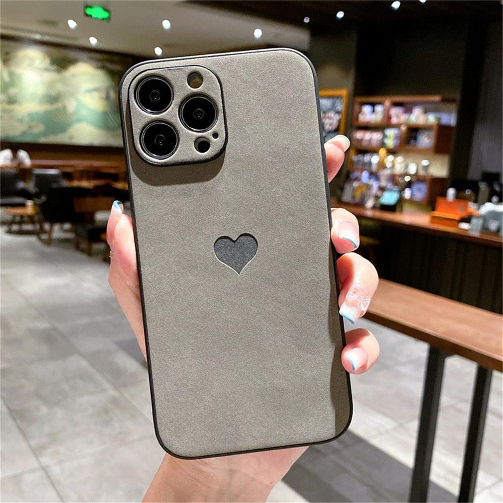 Cute Love Heart Leather Phone Case Soft Shockproof Case for Women Fashion Love Heart Leather Phone Case For iPhone 13 12 11 Pro Max X XR XS Max Camera Protection Soft Back Phone Cover For Couples Stevvex