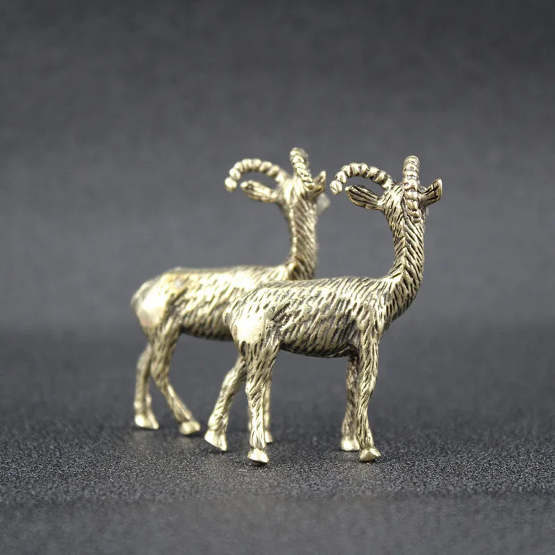 Statue Car Decoration Miniature Ornaments Retro Brass Goat Sculpture Office Desk Rich Cow Creative Small Gifts ﻿