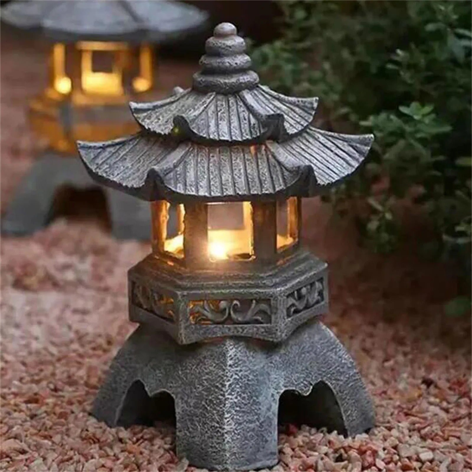 Pagoda Statues Outdoor Solar Powered Statue Japanese Garden Decor Outdoor Zen Garden Lantern Flickering LED Garden Light