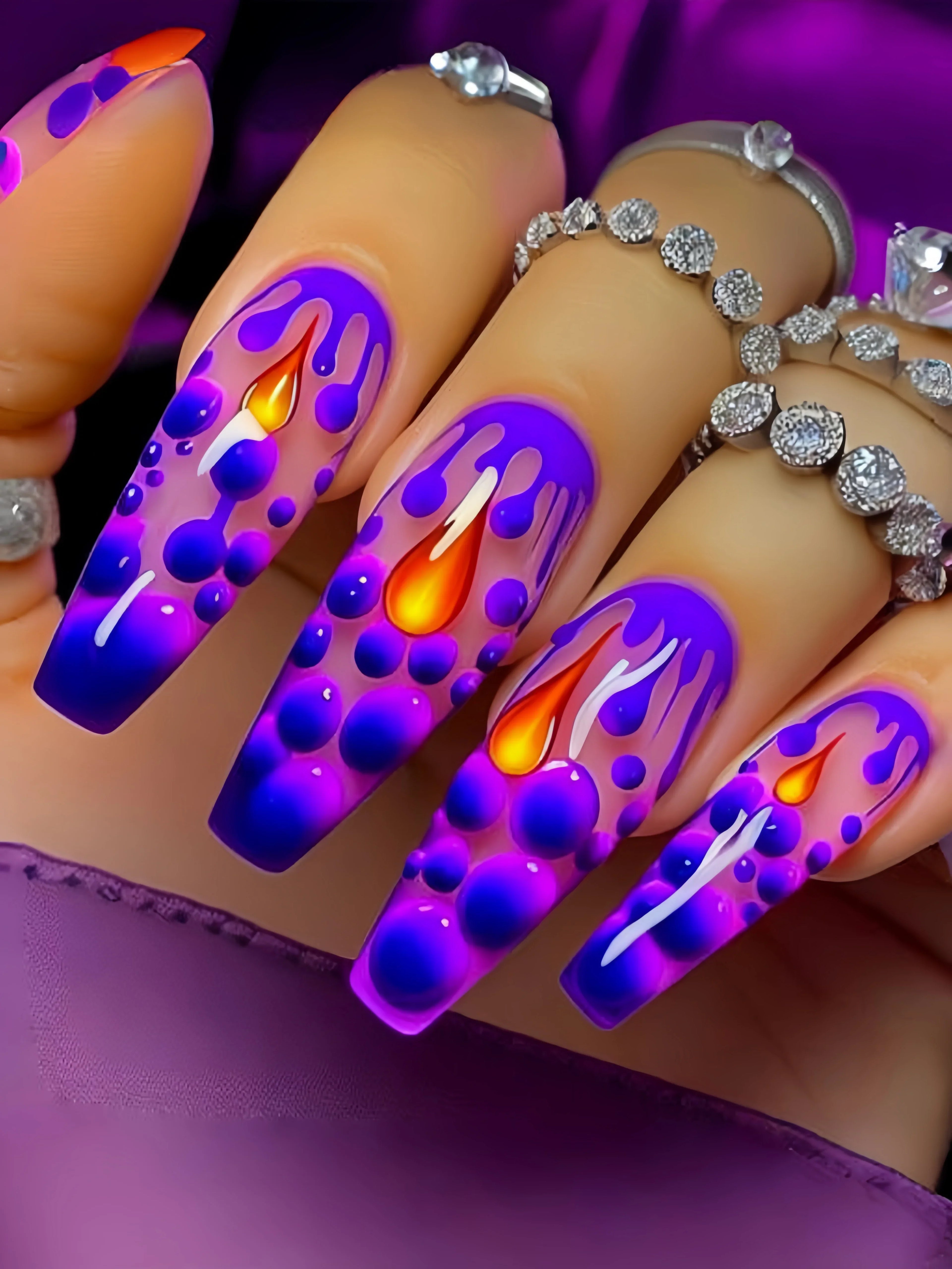 Long nail art patches with purple polka dots and a shiny, fashionable, individual and high-end feel. Detachable 24-piece nail ar Lootquake LLC