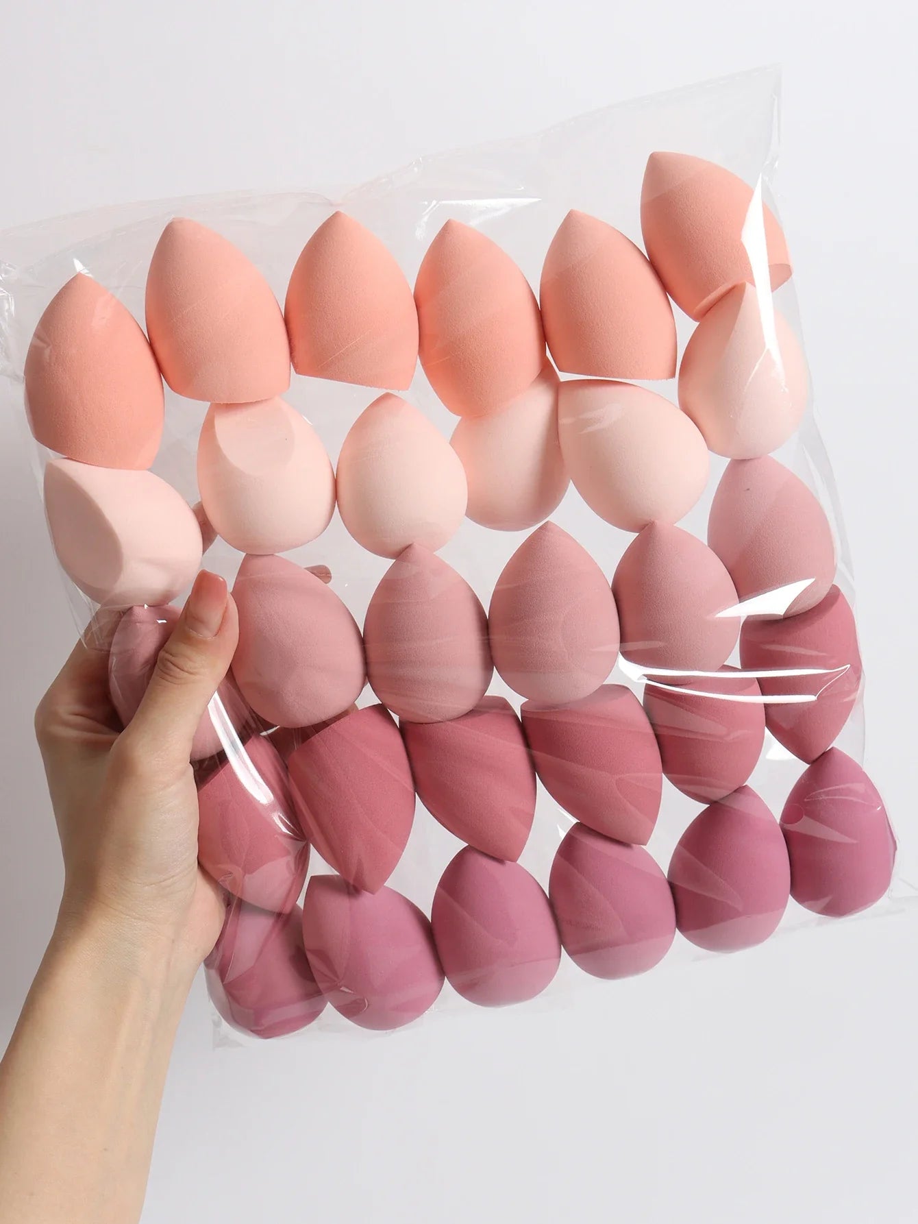 30 Beauty Eggs (Makeup Sponges) Foundation Make-Up Mixed Beauty Sponge, Liquid, Cream and Powder Without Blemish, Multi-Color C