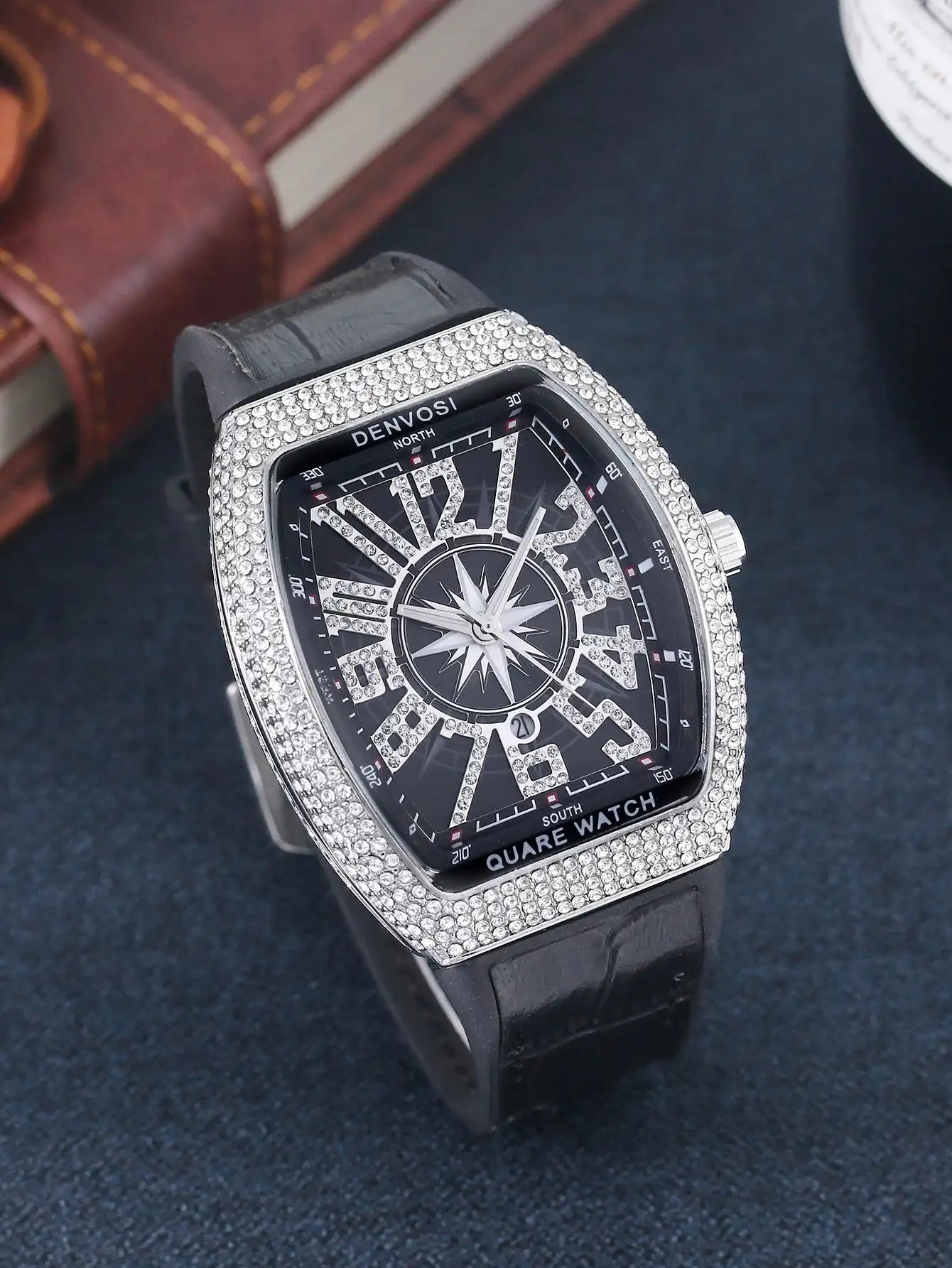 Luxury Diamond wristwatch for women Fasion and elegant quartz watch with silicone watchstrap Waterproof luminous Tonneau watch