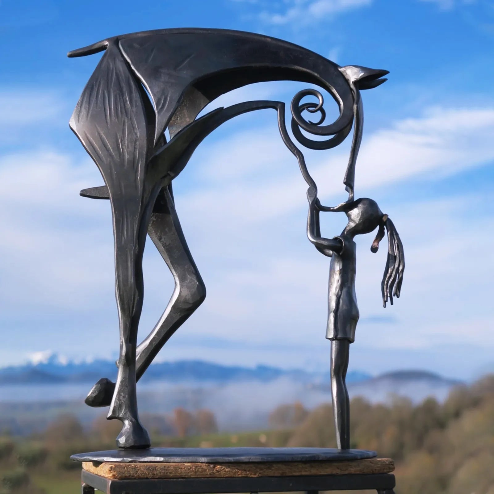 Kiss-Horse Sculpture Modern Statue Rustic Metal Art Men Gift Horse Decor Simple And Classic Design Ornaments Lootquake LLC