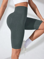 Women‘s Seamless Yoga Shorts High Waisted Striped Slim Shorts Sexy Butt Lifting Gym Trainning High Elastic Five Point Pants