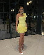 New fashion and sexy solid color wrapped chest dress, women's temperament decorative pleated ruffled edge party dress