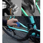 Bicycle chain oiling tool, lubrication and maintenance device, chain roller type chain oiling device
