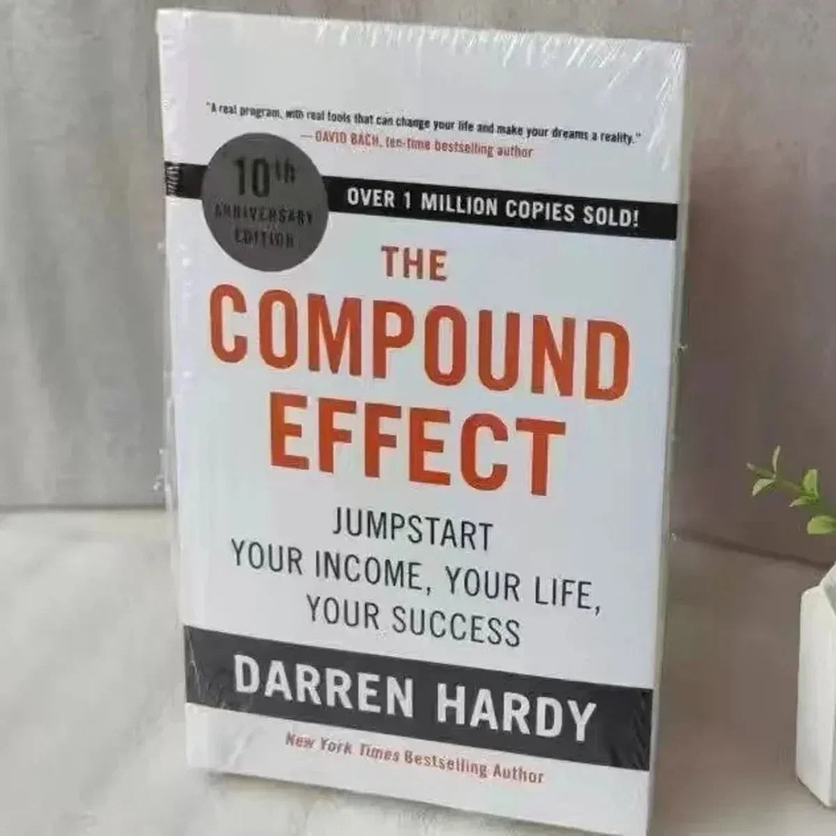 The Compound Effect By Darren Hardy Multiply Your Success One Simple Step At A Time Inspirational Novels English Book Lootquake LLC