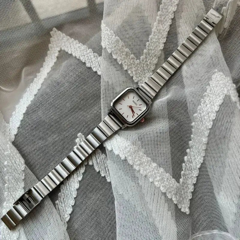 2024 Hot Brand Stainless Steel Strap Watch Women Luxury Gift Quartz Wristwatch Student Fashion Simple Square Quartz Watches