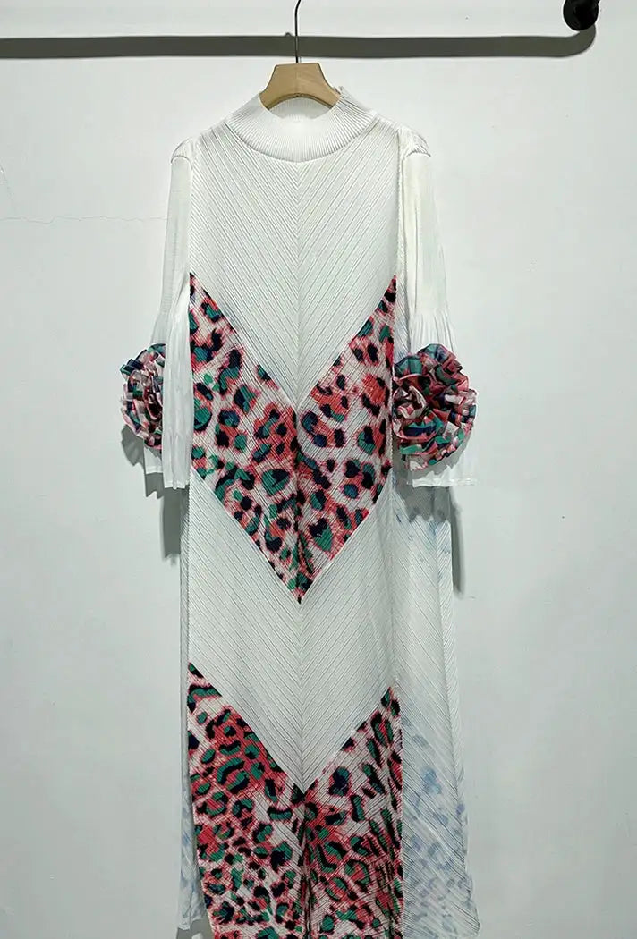 2024 Miyake Fashion Splicing Leopard Print Maxi Dress with Round Neck Hand Shake Flower Horn Sleeves Long Loose Fit Long Dress