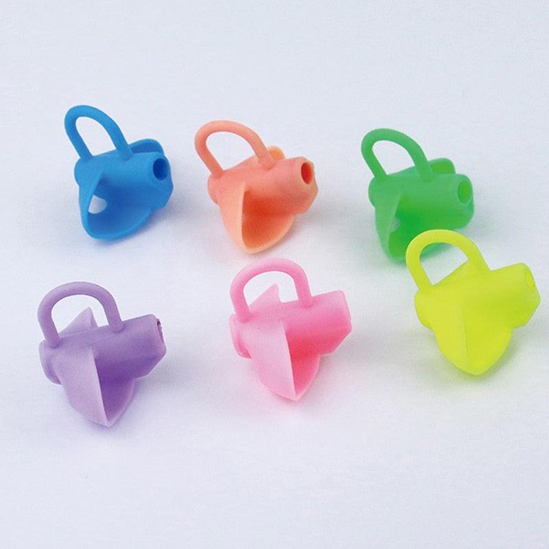15 Pcs School Students Writing Pencil Pen Holder Children Kids Learning Practice Silicone Pen Aid Grip Posture Correction Device Ergonomic Grip Aid Writing Tool Posture Correction Stevvex