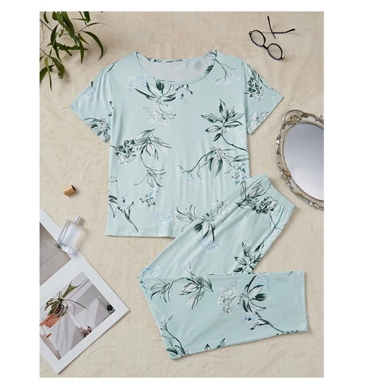 Women's Sleepwear Cozy Heart Print Relaxed Fit Pajama Set Short Sleeve Tee Top & Pants Nightwear 2 Piece Pyjama for All Seasons Lootquake LLC